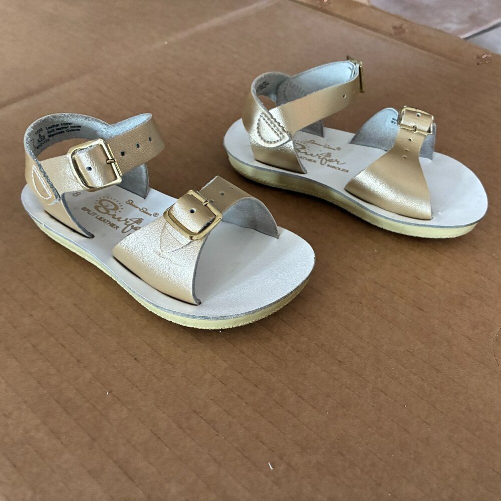 Sun San Surfer sandals size 8